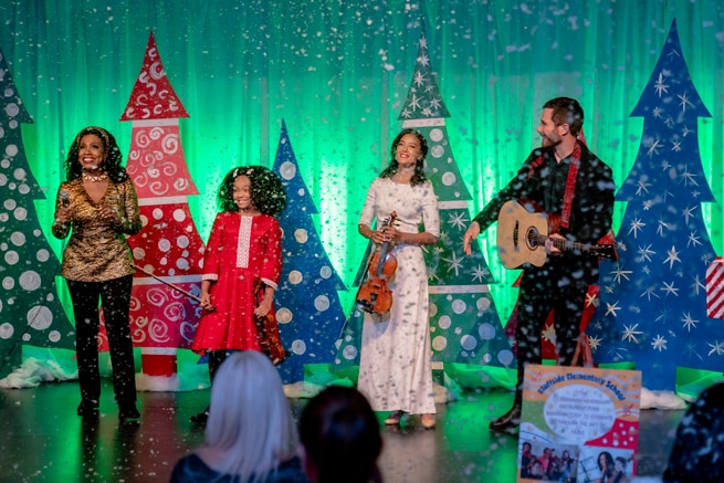 Heather Hemmens, Luke Macfarlane, Maria Nash, Sheryl Lee Ralph