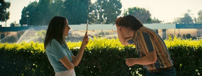 Alana Haim, Cooper Hoffman