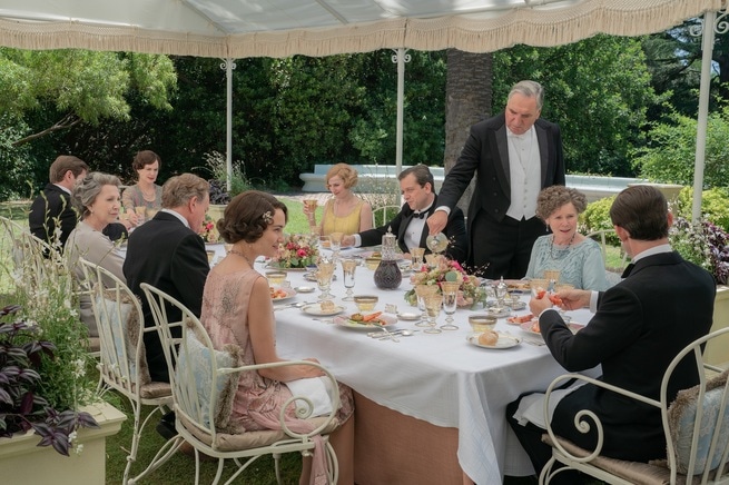 Imelda Staunton, Nathalie Baye, Jim Carter, Harry Hadden-Paton, Tuppence Middleton, Elizabeth McGovern, Hugh Bonneville, Laura Carmichael, Allen Leech