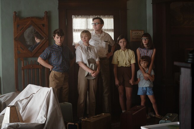 Michelle Williams, Paul Dano, Gabriel LaBelle, Julia Butters, Keeley Karsten, Sophia Kopera