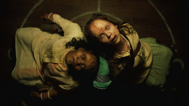 Lidya Jewett, Olivia Marcum