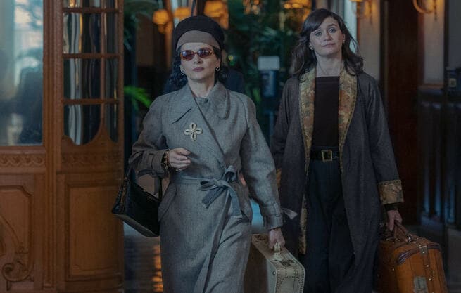 Juliette Binoche, Emily Mortimer