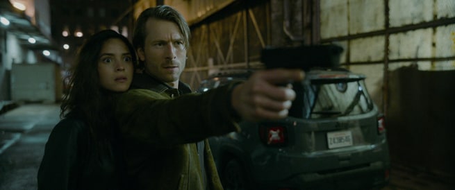 Glen Powell, Adria Arjona