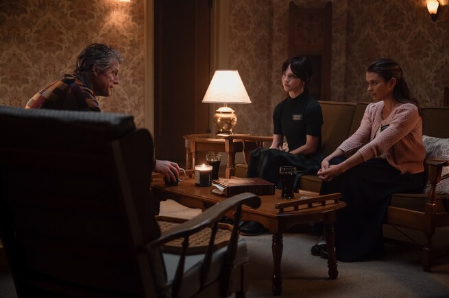 Hugh Grant, Chloe East, Sophie Thatcher