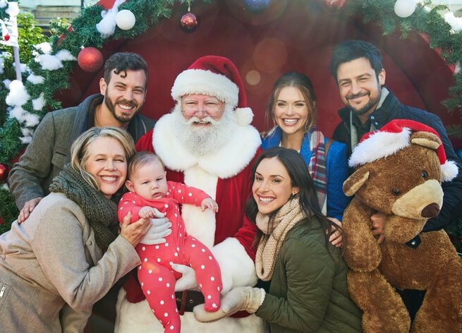 Holland Roden, Tyler Hynes, Carey Feehan, Iris Quinn, Dion Karas