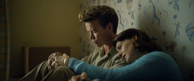 Daisy Edgar-Jones, Will Poulter
