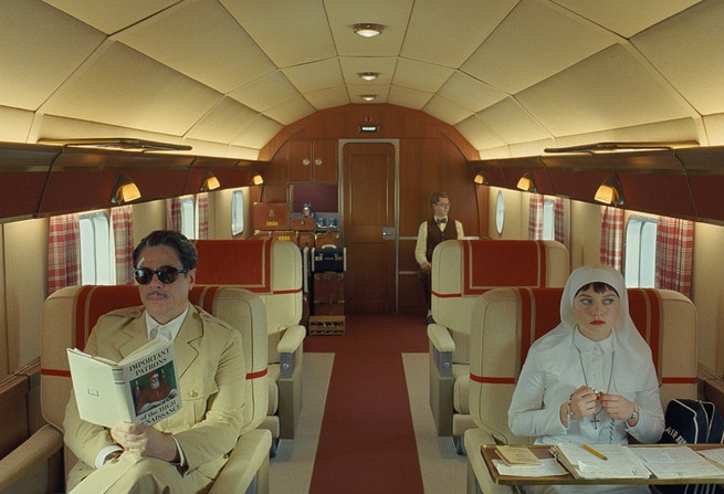Benicio Del Toro, Mia Threapleton, Michael Cera