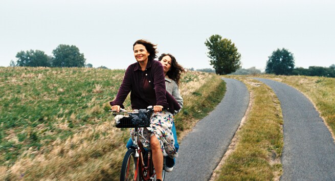 Barbara Auer, Paula Beer