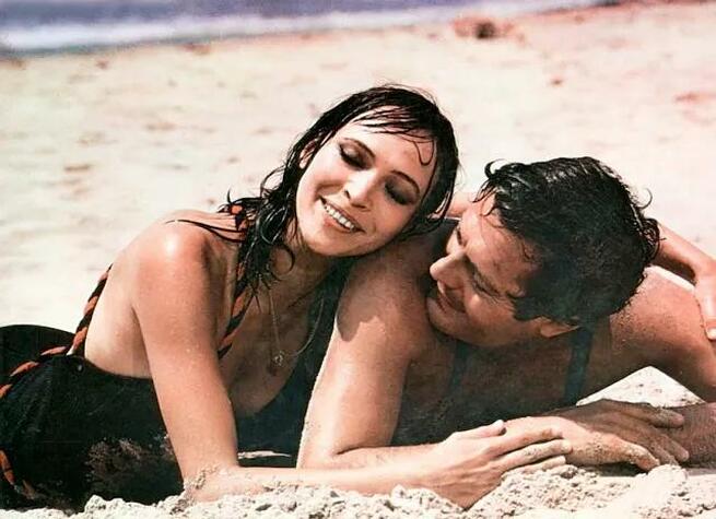 Anna Karina, Marcello Mastroianni