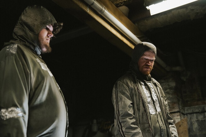 Jesse Plemons, Aidan Delbis