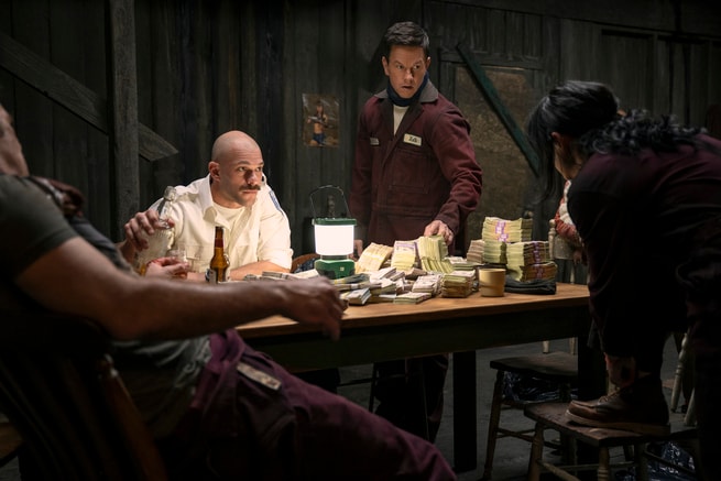 Thomas Jane, Mark Wahlberg, Rosa Salazar