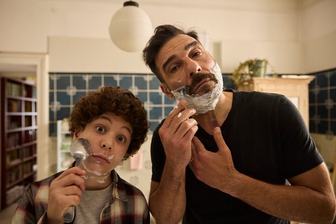 Javier Francesco Leoni, Edoardo Leo