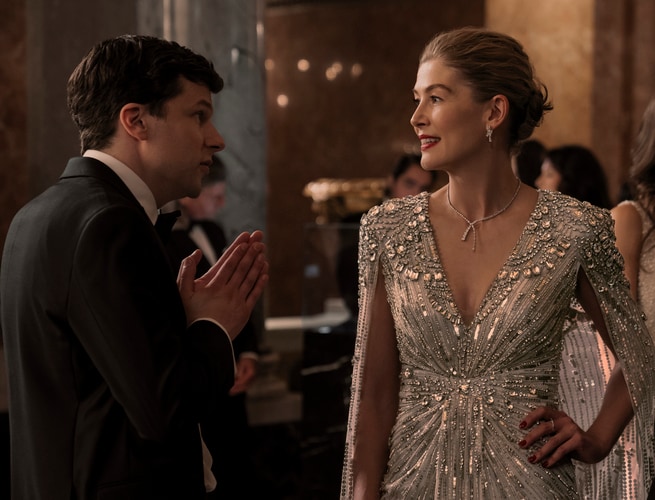 Jesse Eisenberg, Rosamund Pike
