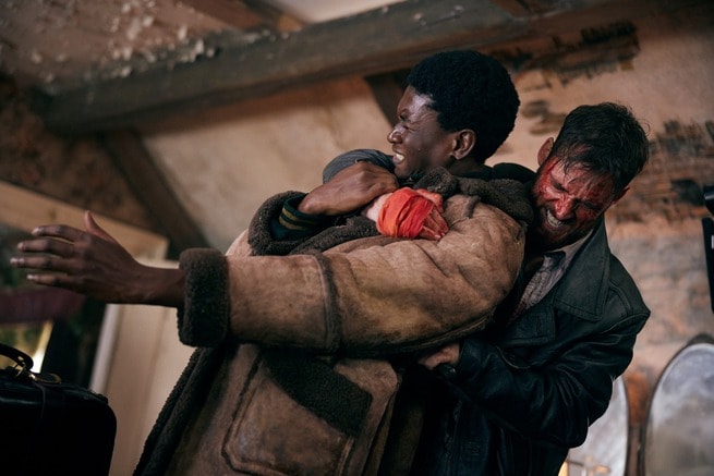 Tienne Simon, Sam Claflin