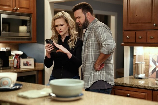 Jenn Lyon, Kristin Chenoweth