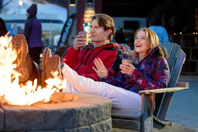 Ryan McPartlin, Katie Leclerc