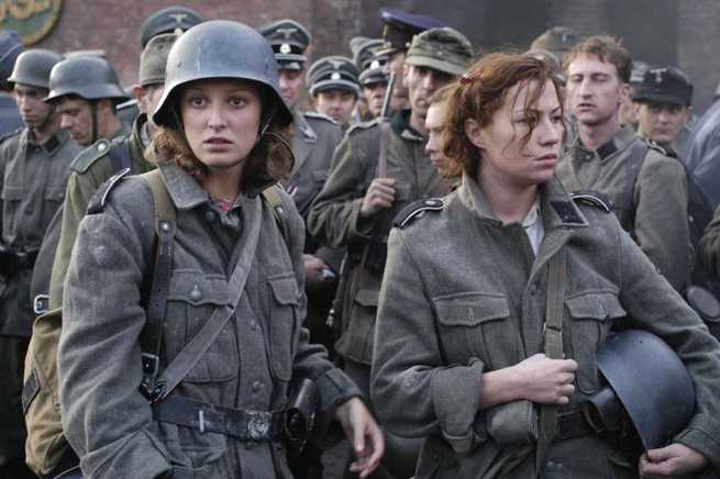 La caduta. Gli ultimi giorni di Hitler (2004) FilmTV.it