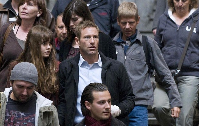 Liana Liberato, Aaron Eckhart