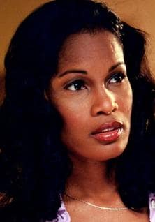 Robinne Lee