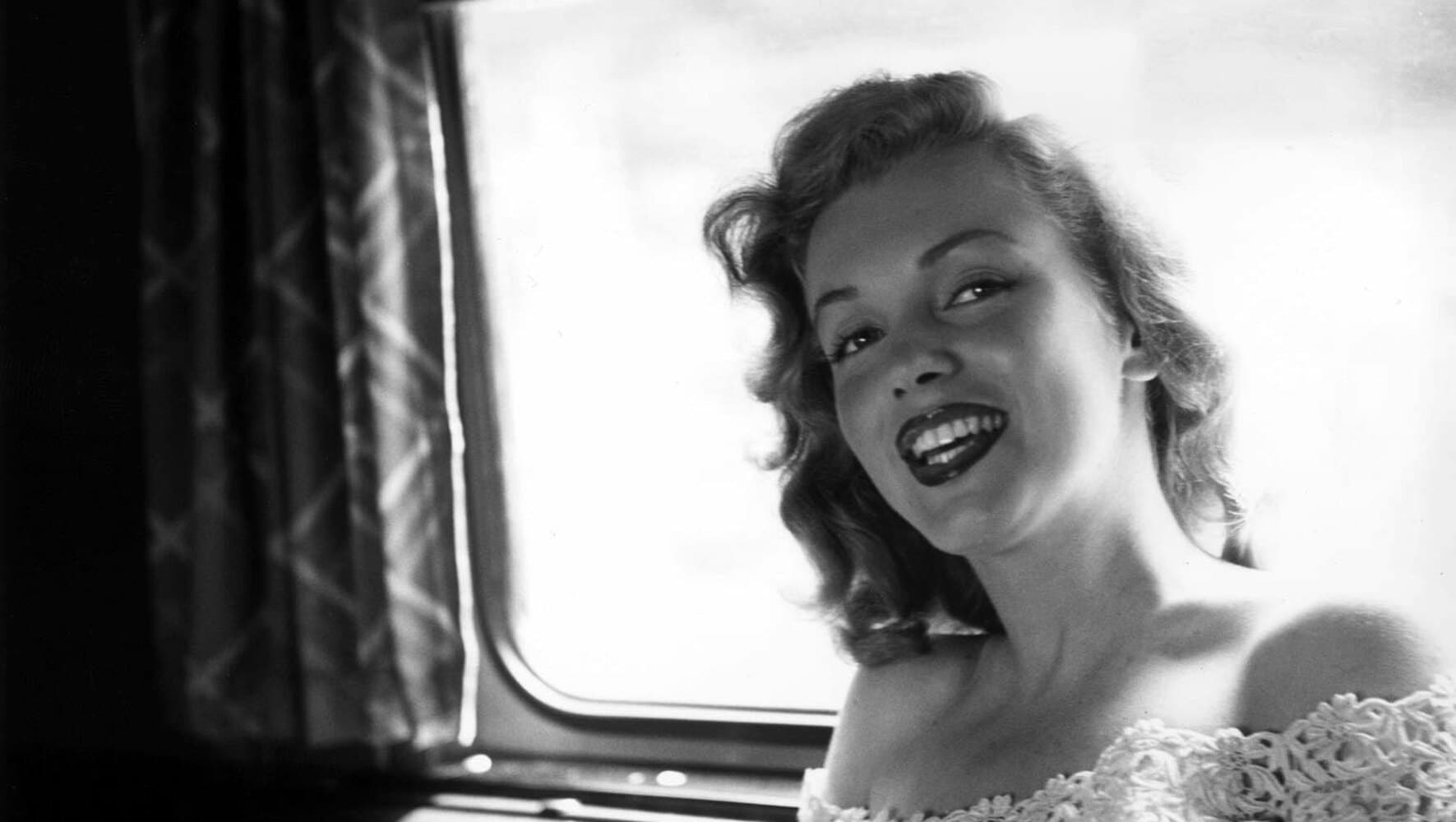 Ritratto di Marilyn Monroe in una foto pubblicitaria del film Love Happy