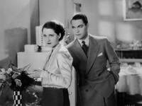 Con Chester Morris in La divorziata, con cui vinse l'Oscar.