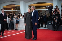 Dominique Lemonnier e Alexandre Desplat sul red carpet di Frankenstein - Foto: Giorgia Carena / Film Tv