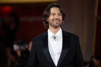 Paolo Strippoli sul red carpet di La valle dei sorrisi - Foto: Giorgia Carena / Film Tv