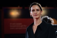 Valentina Bellè sul red carpet di Il maestro - Foto: Giorgia Carena / Film Tv