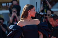 Alicia Vikander sul red carpet di Il mago del Cremlino - Foto: Giorgia Carena / Film Tv