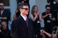 Tom Sturridge sul red carpet di Il mago del Cremlino - Foto: Giorgia Carena / Film Tv