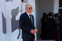 Olivier Assayas sul red carpet di Il mago del Cremlino - Foto: Giorgia Carena / Film Tv