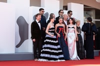Scott Handy, Christopher Abbott, Thomasin McKenzie, Tim Blake Nelson, Amanda Seyfried, David Cale, Lewis Pullman, Jamie Bogyo, Viola Prettejohn, Maria Sand and Stacy Martin