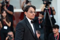 Anthony Ramos sul red carpet di A House of Dynamite - Foto: Giorgia Carena / Film Tv