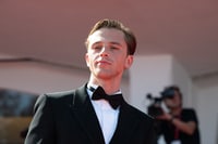 Benjamin Voisin sul red carpet di L'etranger - Foto: Giorgia Carena / Film Tv
