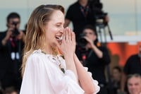 Fanni Wrochna sul red carpet di Duse - Foto: Giorgia Carena / Film Tv