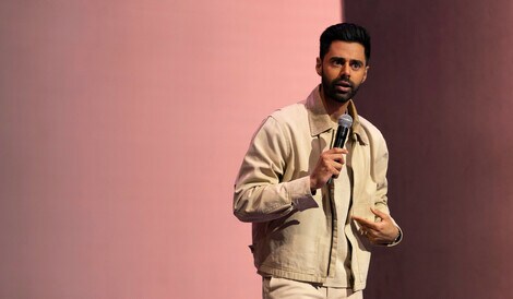 Hasan Minhaj, il racconto di un comico