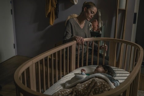 La mano sulla culla: La madre perfetta non esiste