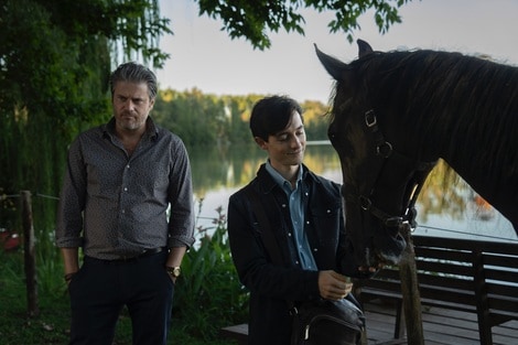 Laghat – Un sogno impossibile: il cavallo che non vede, il ragazzo che cerca una direzione