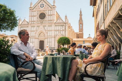 The Iris Affair: La nuova serie Sky tra fuga e fede 