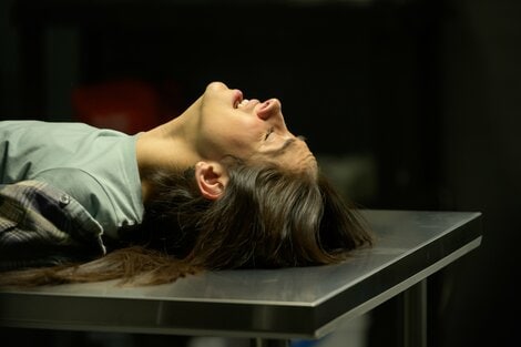 Un piano diabolico: Il film thriller di Tv8 