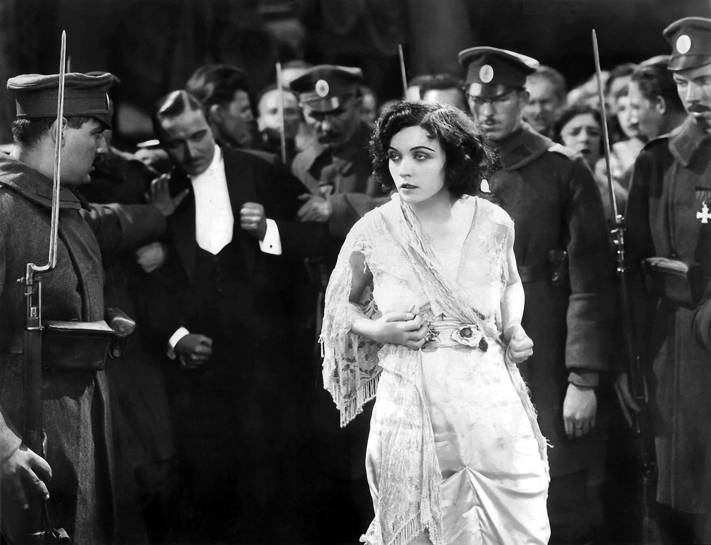 Pola Negri nel film Hotel Imperial, del 1927