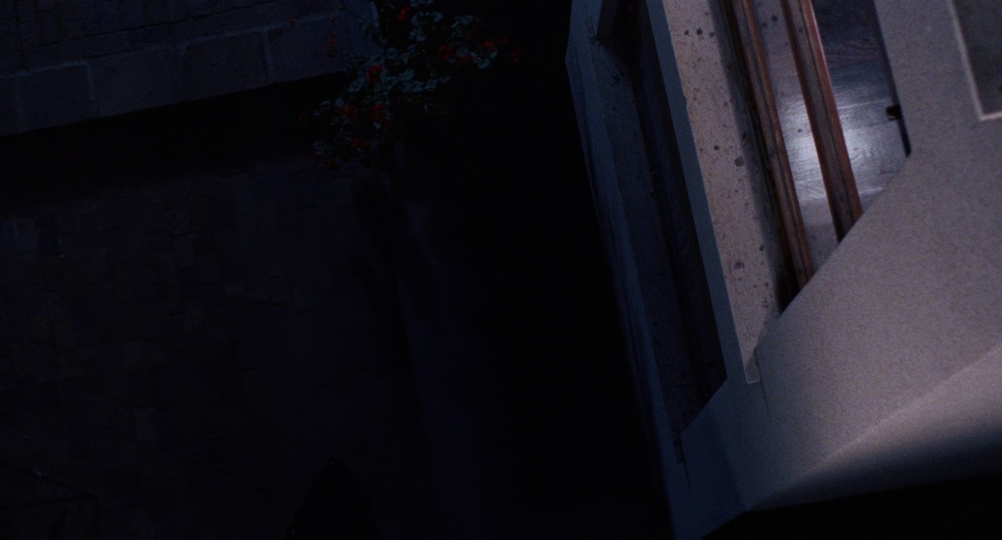 " data-credits=